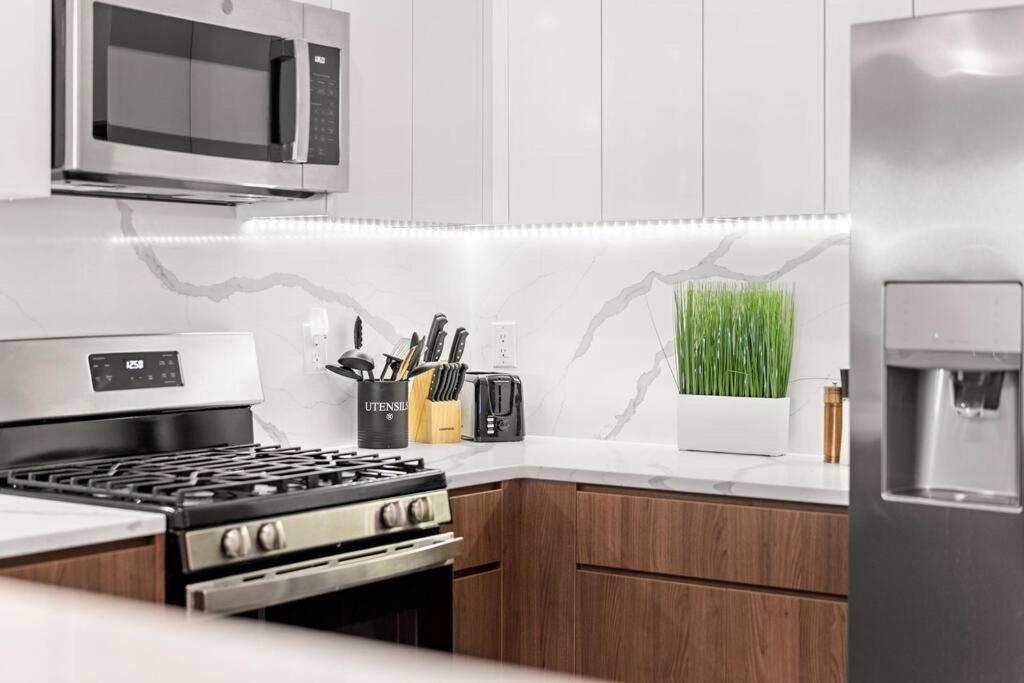 Entire Apt/2Bd 2Bth/Amer. Dream Mall/Nyc/Ewr Airpt Newark Buitenkant foto