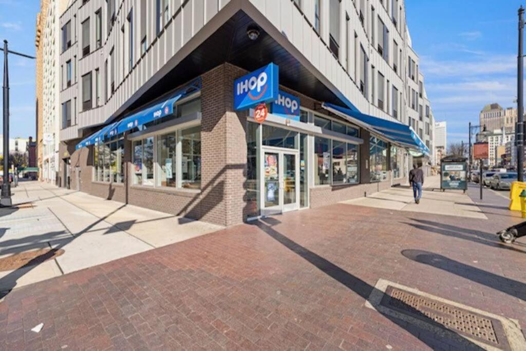 Entire Apt/2Bd 2Bth/Amer. Dream Mall/Nyc/Ewr Airpt Newark Buitenkant foto